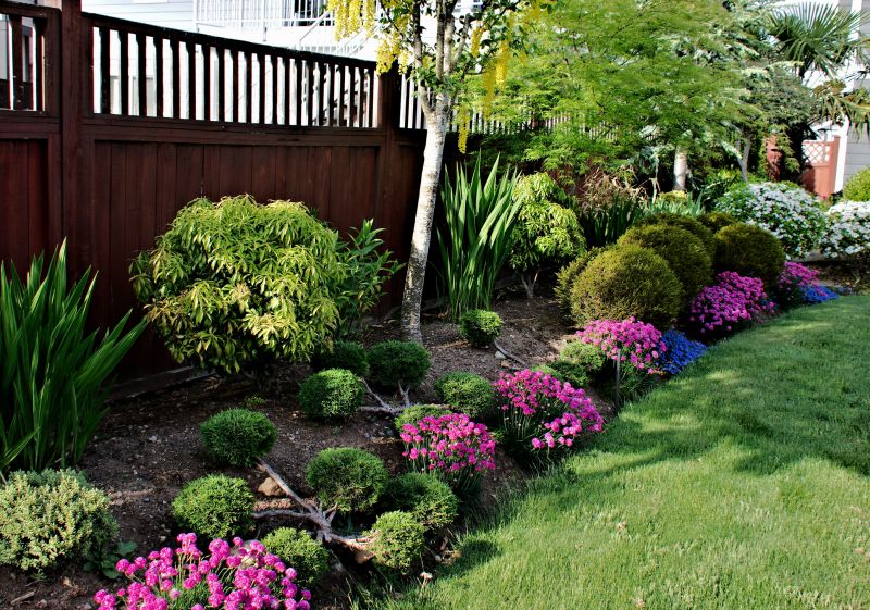 Cedar Mulch Installation in Honolulu, HI